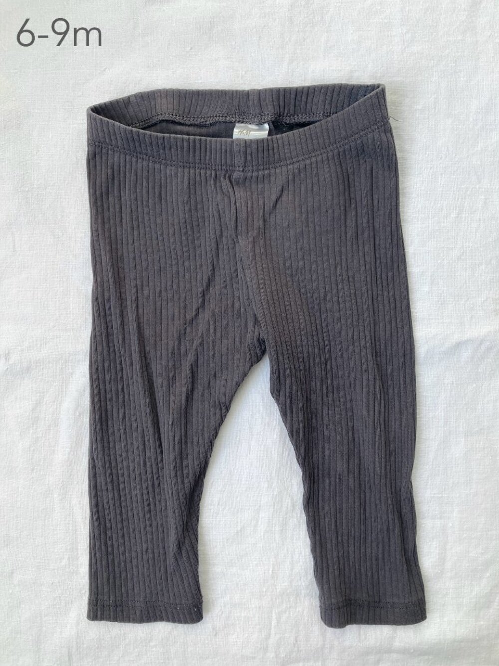 🪴5/$30 H&M 6-9 Months Baby Dark Grey Thin Ribbed Leggings Pants Fall Neutral